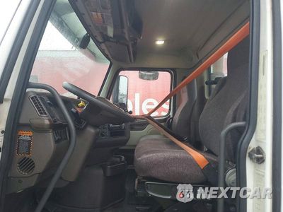 Zdjęcie 7 z 13 samochodu: 2018 VOLVO VNL SEMI TRUCK VIN:4V4N39TG6JN892435 - miniatura