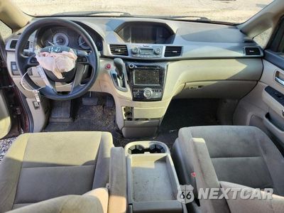 Zdjęcie 8 z 13 samochodu: 2014 HONDA ODYSSEY EX VIN:5FNRL5H41EB070697 - miniatura