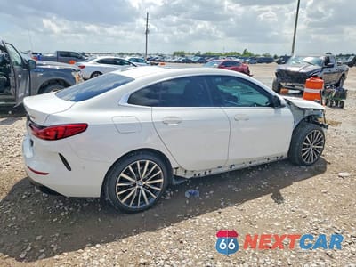 Trzecie zdjęcie samochodu z tyłu: 2020 BMW 2ER 228XI VIN:WBA73AK03L7F97827 - miniatura