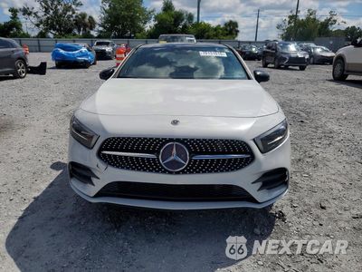 Piąte zdjęcie samochodu w środku: 2019 MERCEDES-BENZ A 220 VIN:WDD3G4EB2KW024588 - miniatura