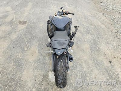 Zdjęcie 6 z 9 samochodu: 2008 YAMAHA YZFR6 VIN:JYARJ16E58A003040 - miniatura