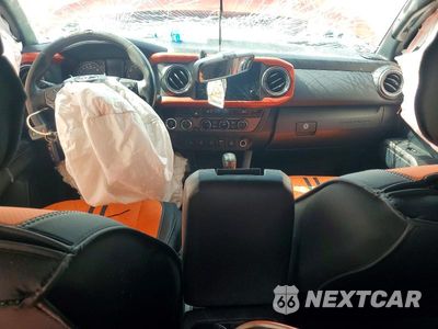 Zdjęcie 8 z 12 samochodu: 2016 TOYOTA TACOMA TRD SPORT VIN:5TFCZ5ANXGX039013 - miniatura