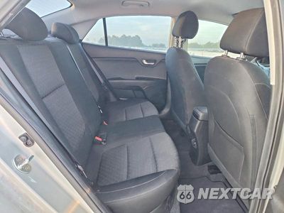 Zdjęcie 10 z 12 samochodu: 2023 KIA RIO S VIN:3KPA24AD8PE545517 - miniatura