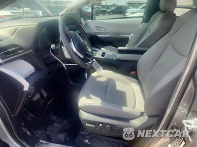 Zdjęcie 7 z 13 samochodu: 2026 TOYOTA SIENNA XLE 8-PASSENGER VIN:5TDYRKEC7TS304841 - miniatura