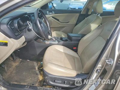 Zdjęcie 7 z 12 samochodu: 2013 KIA OPTIMA HYBRID VIN:KNAGM4AD6D5037927 - miniatura