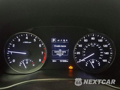 Zdjęcie 9 z 12 samochodu: 2018 HYUNDAI ELANTRA SEL VIN:5NPD84LF1JH327125 - miniatura