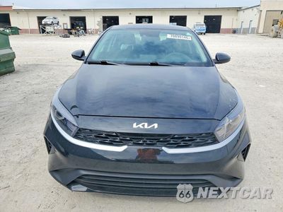 Piąte zdjęcie samochodu w środku: 2024 KIA FORTE LXS VIN:3KPF24AD9RE729115 - miniatura