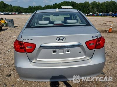 Zdjęcie 6 z 12 samochodu: 2010 HYUNDAI ELANTRA BLUE VIN:KMHDU4AD3AU149975 - miniatura