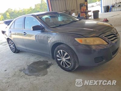 Czwarte zdjęcie samochodu z boku: 2010 TOYOTA CAMRY LE VIN:4T1BF3EK9AU030056 - miniatura