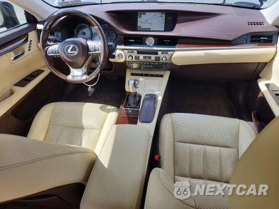 Zdjęcie 8 z 12 samochodu: 2016 LEXUS ES 350 VIN:JTHBK1GG4G2217141 - miniatura