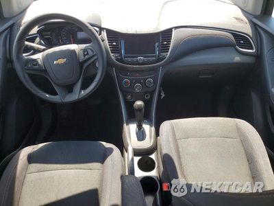 Zdjęcie 8 z 13 samochodu: 2020 CHEVROLET TRAX LS VIN:3GNCJNSB8LL158672 - miniatura