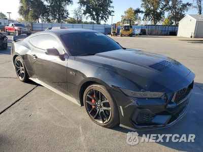 Czwarte zdjęcie samochodu z boku: 2025 FORD MUSTANG GT VIN:1FA6P8CFXS5413673 - miniatura