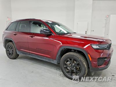 Czwarte zdjęcie samochodu z boku: 2025 JEEP GRAND CHEROKEE LAREDO VIN:1C4RJHAG0S8666939 - miniatura