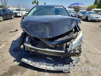 Piąte zdjęcie samochodu w środku: 2018 TOYOTA COROLLA SE VIN:5YFBURHE6JP772365 - miniatura