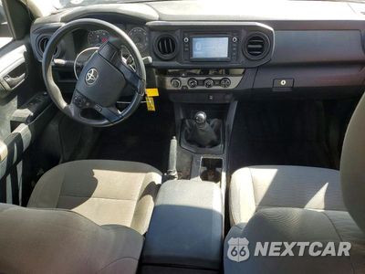 Zdjęcie 8 z 13 samochodu: 2016 TOYOTA TACOMA SR VIN:5TFSX5EN1GX046167 - miniatura