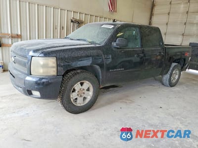 2010 CHEVROLET SILVERADO K1500 LT 3GCRKSE35AG241498 - główne zdjęcie licytacji z USA - miniatura