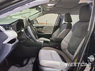 Zdjęcie 7 z 14 samochodu: 2025 TOYOTA RAV4 HYBRID XLE VIN:JTMRWRFV6SD602197 - miniatura