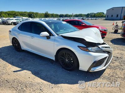 Czwarte zdjęcie samochodu z boku: 2021 TOYOTA CAMRY XSE VIN:4T1K61AK4MU613195 - miniatura