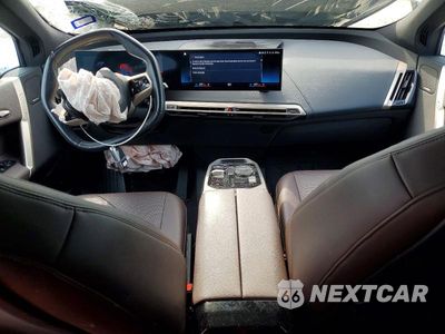 Zdjęcie 8 z 14 samochodu: 2022 BMW IX XDRIVE50 VIN:WB523CF07NCJ69734 - miniatura