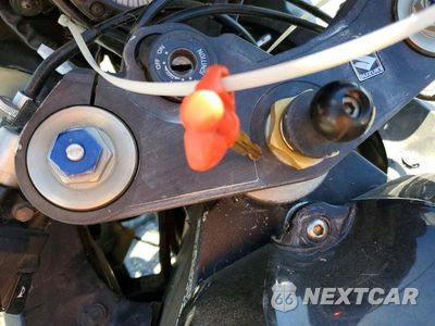 Zdjęcie 8 z 9 samochodu: 2006 SUZUKI GSX VIN:JS1GR7KAX62101475 - miniatura