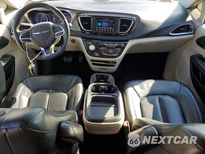Zdjęcie 8 z 13 samochodu: 2020 CHRYSLER PACIFICA TOURING L VIN:2C4RC1BG3LR133652 - miniatura