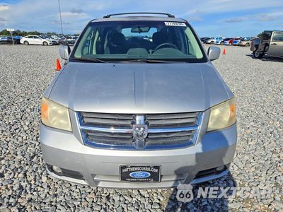 Piąte zdjęcie samochodu w środku: 2010 DODGE GRAND CARAVAN SXT VIN:2D4RN5D15AR433204 - miniatura
