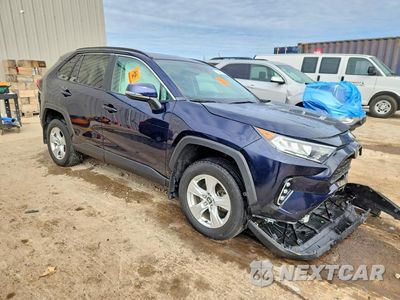 Czwarte zdjęcie samochodu z boku: 2020 TOYOTA RAV4 XLE VIN:2T3P1RFV9LC064168 - miniatura