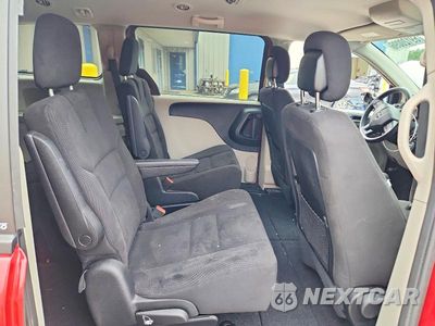 Zdjęcie 11 z 13 samochodu: 2014 DODGE GRAND CARAVAN SE VIN:2C4RDGBG3ER237965 - miniatura