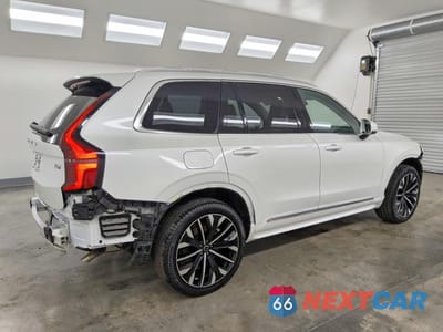 Trzecie zdjęcie samochodu z tyłu: 2025 VOLVO XC90 ULTRA VIN:YV4H60PG3S1387691 - miniatura