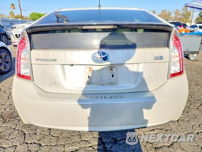 Zdjęcie 6 z 12 samochodu: 2015 TOYOTA PRIUS TWO VIN:JTDKN3DU0F1977649 - miniatura