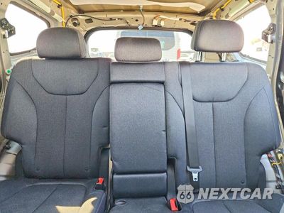 Zdjęcie 10 z 13 samochodu: 2023 HYUNDAI SANTA FE SEL VIN:5NMS24AJ8PH520104 - miniatura