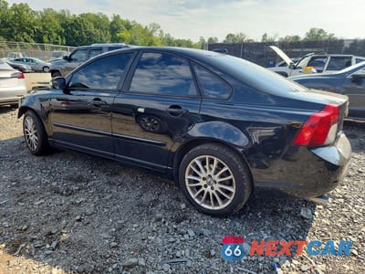 Drugie zdjęcie samochodu z przodu: 2011 VOLVO S40 T5 VIN:YV1672MS7B2550178 - miniatura
