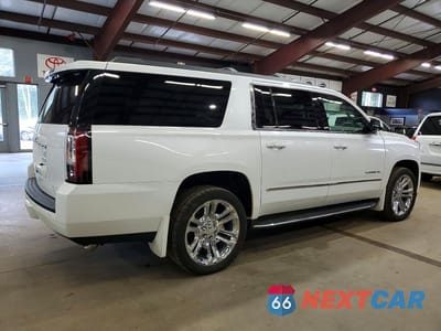 Trzecie zdjęcie samochodu z tyłu: 2017 GMC YUKON XL K1500 SLT VIN:1GKS2GKC2HR207536 - miniatura