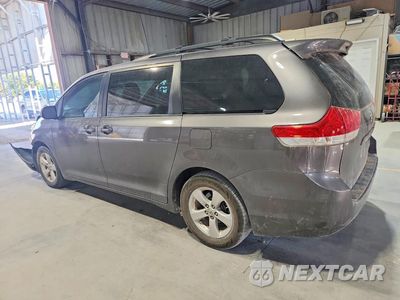 Drugie zdjęcie samochodu z przodu: 2014 TOYOTA SIENNA LE VIN:5TDKK3DC0ES443844 - miniatura