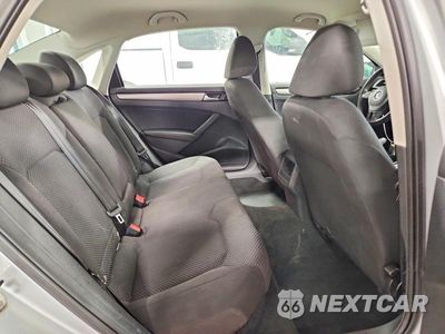 Zdjęcie 10 z 12 samochodu: 2012 VOLKSWAGEN PASSAT S VIN:1VWAP7A36CC074718 - miniatura