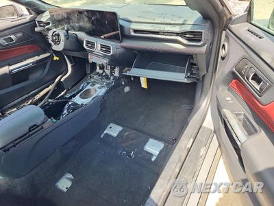 Zdjęcie 8 z 13 samochodu: 2026 FORD MUSTANG GT VIN:1FA6P8CF0T5411013 - miniatura