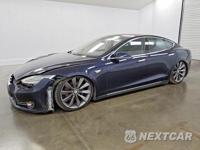 2014 TESLA MODEL S 5YJSA1H17EFP39559 - główne zdjęcie licytacji z USA - miniatura
