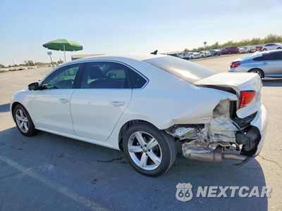 Drugie zdjęcie samochodu z przodu: 2015 VOLKSWAGEN PASSAT S VIN:1VWAT7A38FC100252 - miniatura