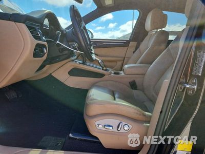 Zdjęcie 7 z 13 samochodu: 2022 PORSCHE MACAN VIN:WP1AA2A56NLB09039 - miniatura