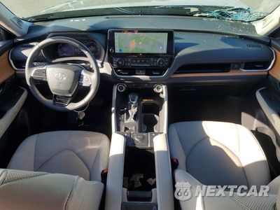 Zdjęcie 8 z 13 samochodu: 2025 TOYOTA GRAND HIGHLANDER HYBRID LIMITED VIN:5TDACAB54SS065430 - miniatura