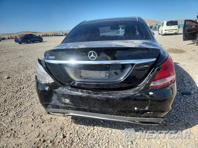 Zdjęcie 6 z 12 samochodu: 2017 MERCEDES-BENZ C 300 VIN:55SWF4JB1HU213891 - miniatura