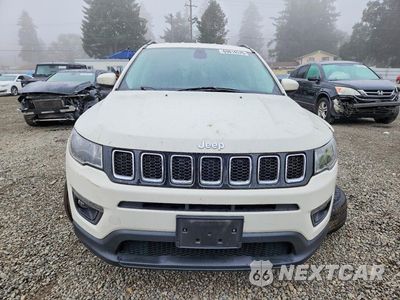 Piąte zdjęcie samochodu w środku: 2018 JEEP COMPASS LATITUDE VIN:3C4NJCBB2JT303725 - miniatura