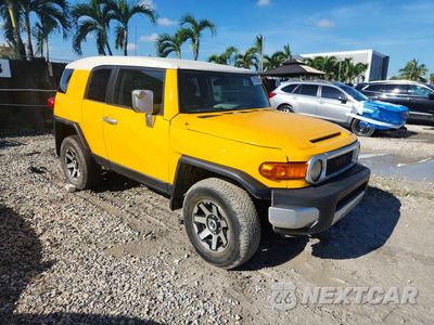 Czwarte zdjęcie samochodu z boku: 2007 TOYOTA FJ CRUISER BASE VIN:JTEBU11F170035173 - miniatura