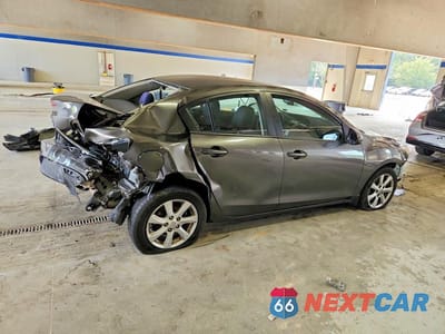 Trzecie zdjęcie samochodu z tyłu: 2010 MAZDA 3 I VIN:JM1BL1SG7A1160503 - miniatura
