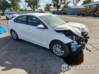 Czwarte zdjęcie samochodu z boku: 2024 KIA FORTE LX VIN:3KPF24AD6RE699118 - miniatura