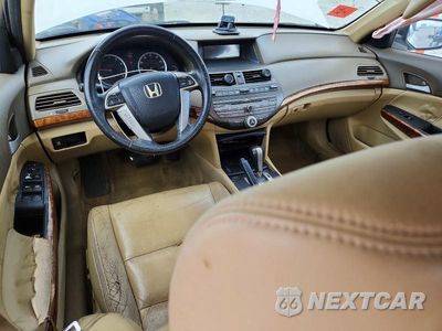 Zdjęcie 8 z 12 samochodu: 2010 HONDA ACCORD EXL VIN:1HGCP2F84AA110774 - miniatura
