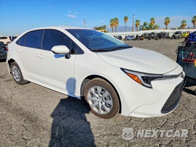 Czwarte zdjęcie samochodu z boku: 2026 TOYOTA COROLLA HYBRID LE VIN:JTDBCMFE4T3127301 - miniatura