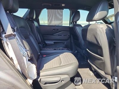 Zdjęcie 11 z 13 samochodu: 2023 NISSAN PATHFINDER ROCK CREEK VIN:5N1DR3BD6PC259279 - miniatura