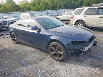 Czwarte zdjęcie samochodu z boku: 2010 AUDI A5 PREMIUM PLUS VIN:WAURFAFR3AA066634 - miniatura