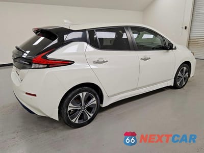 Trzecie zdjęcie samochodu z tyłu: 2021 NISSAN LEAF SV PLUS VIN:1N4BZ1CV0MC550921 - miniatura